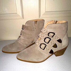 Crevo Kartini Women's Ankle Boots Tan Suede 6.5 like new western festival boho